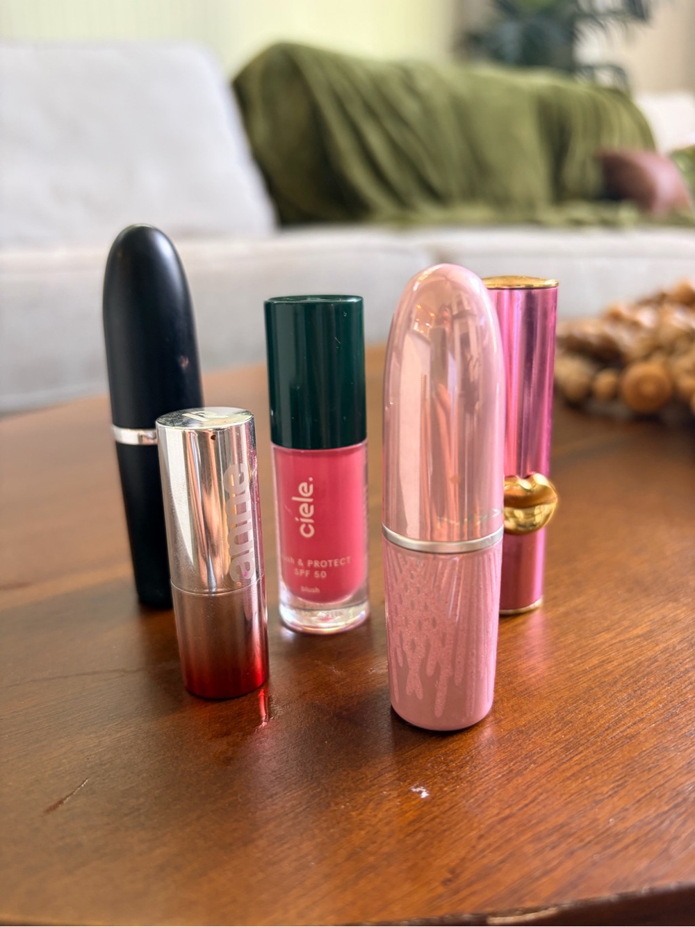 Pink High End Lip Collection - Picture 4 of 4
